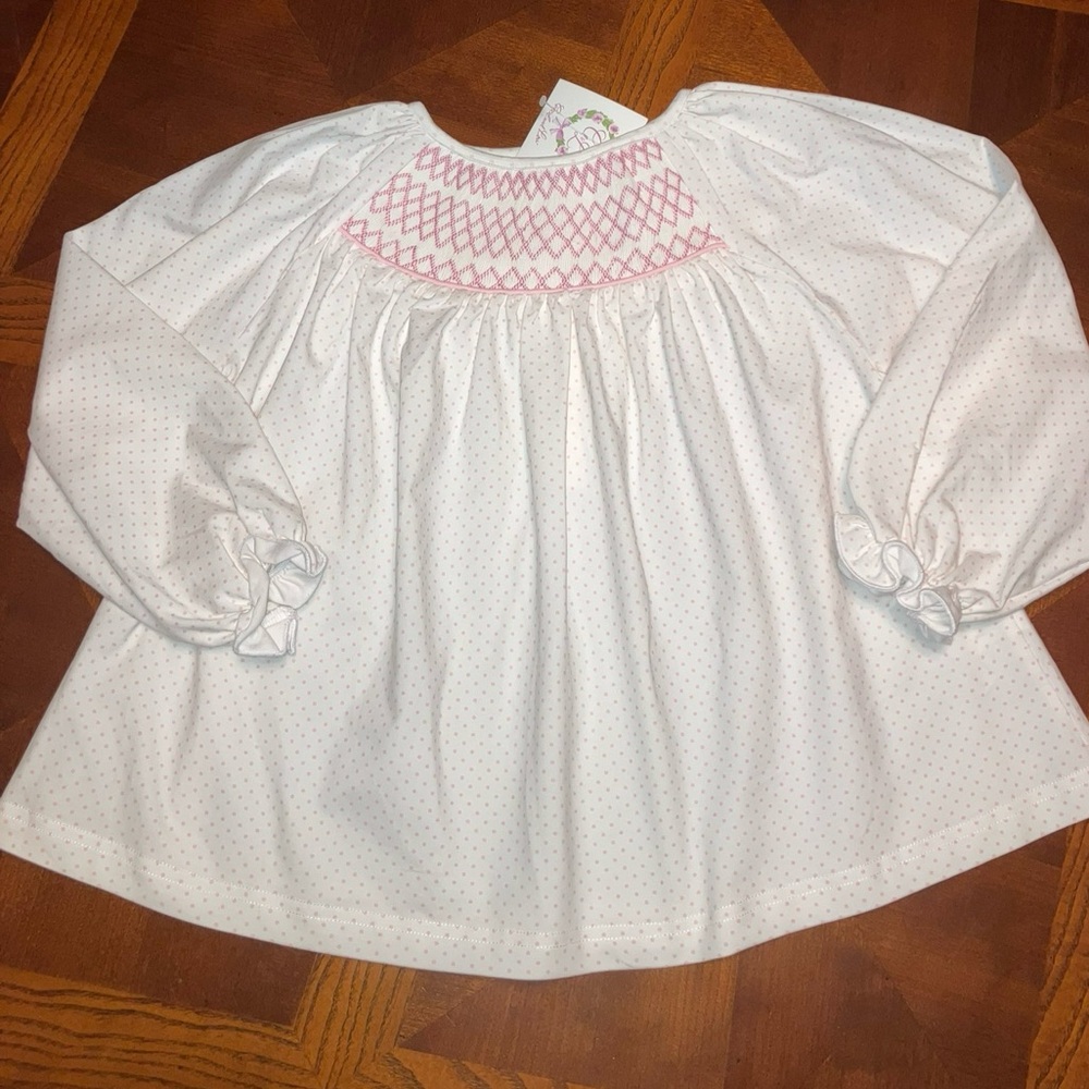NWT Cecil & Lou Smocked Top. Size 6. Sfpf. $20